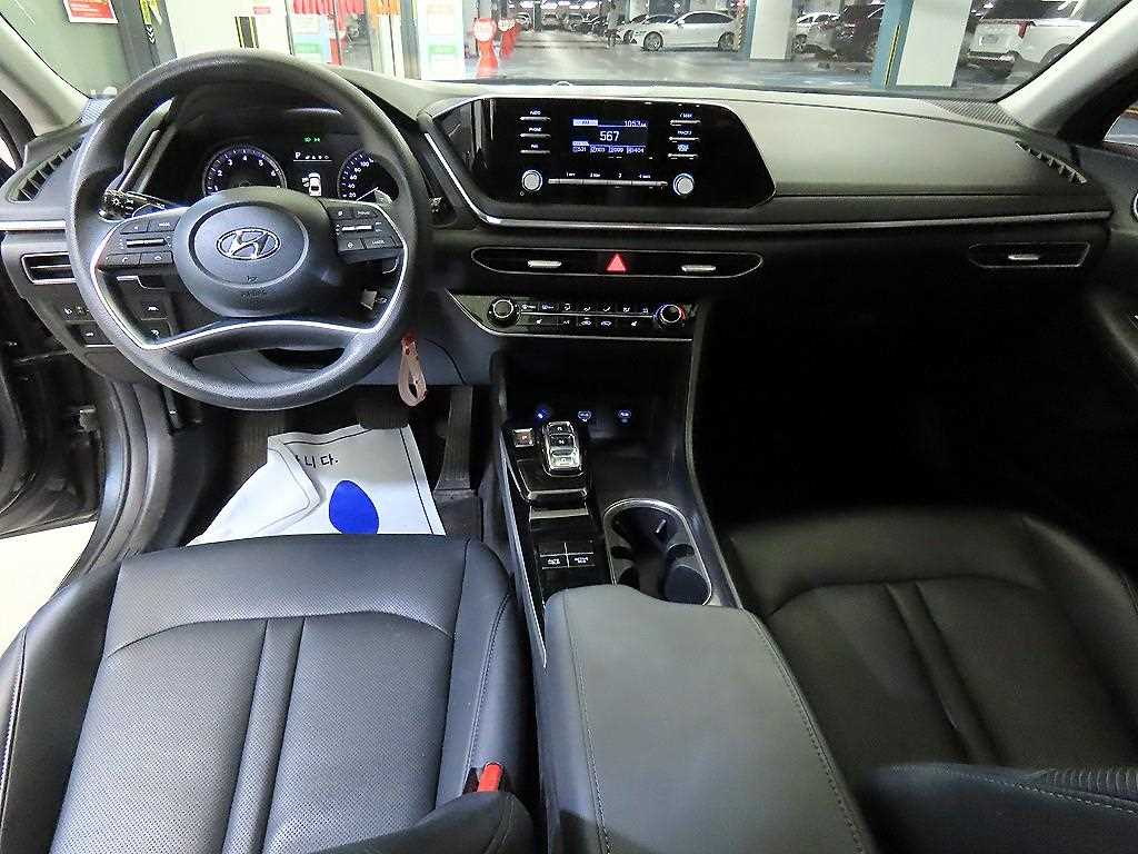 HYUNDAI Sonata - Vista 10