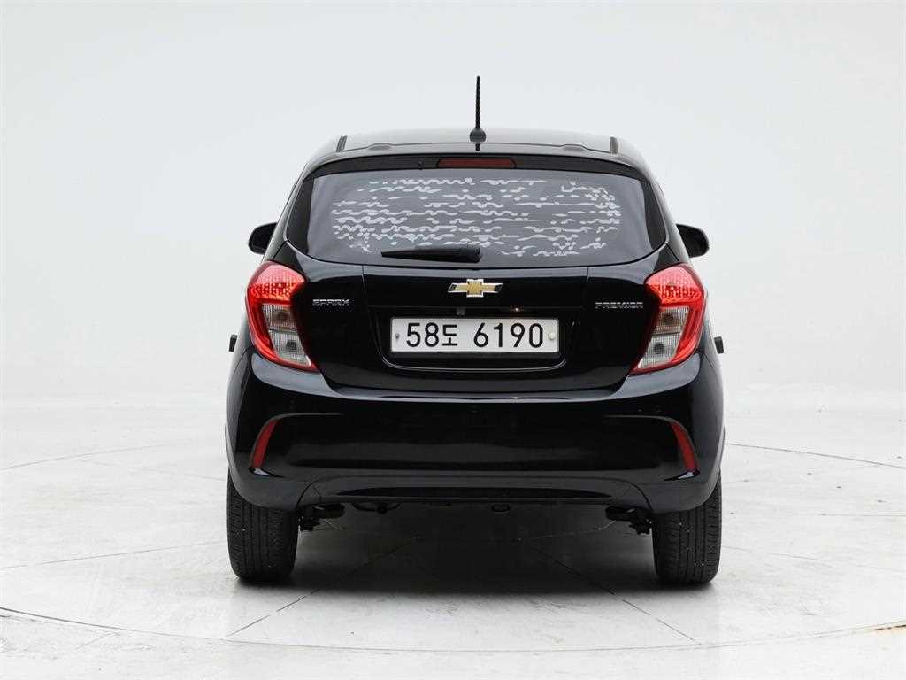 Chevrolet Spark - Vista 5