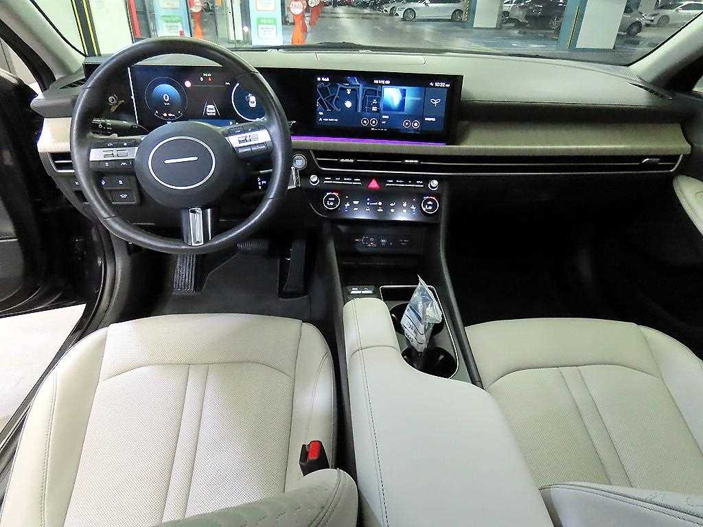 HYUNDAI Sonata - Vista 10