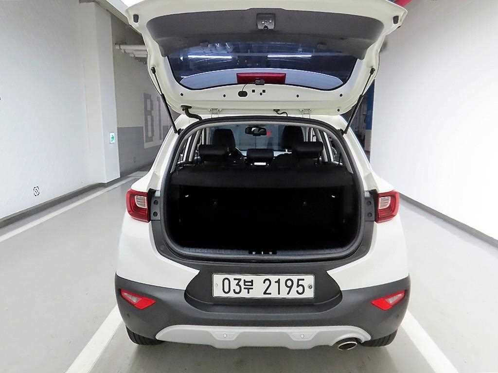 KIA Stonic - Vista 5