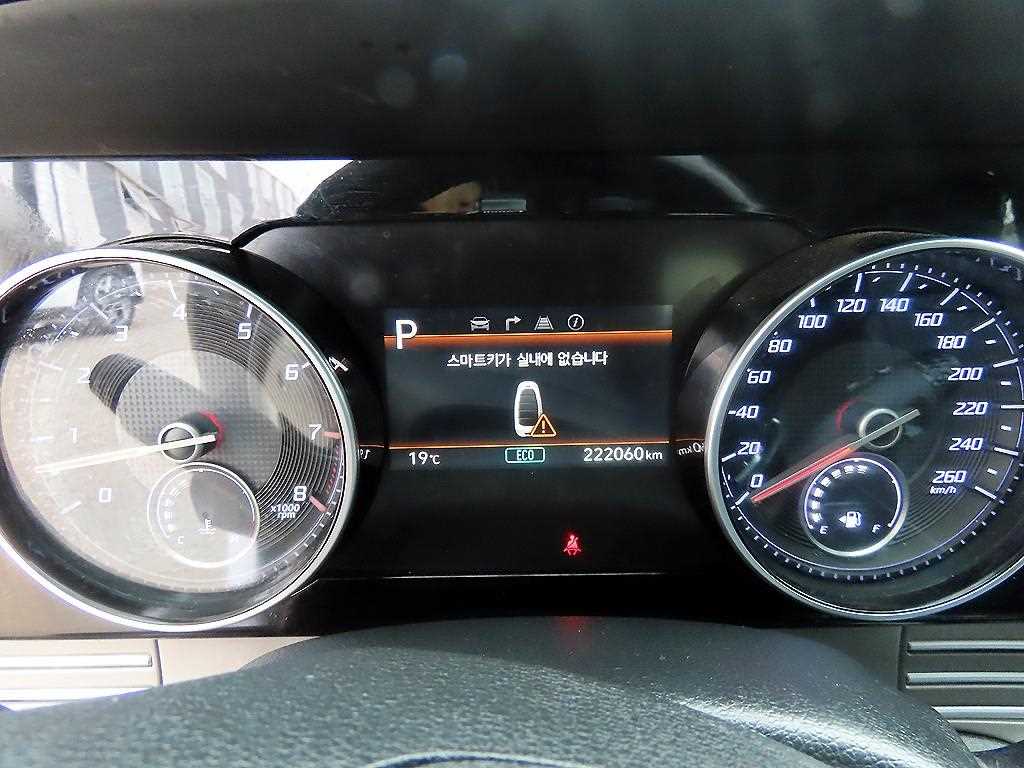 HYUNDAI Grandeur - Vista 9