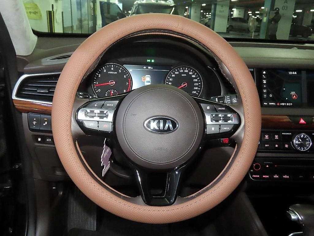 KIA K7 - Vista 8