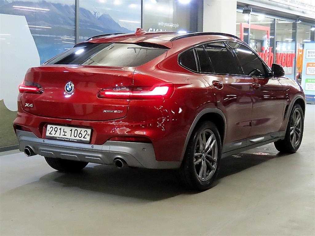 BMW X4 - Vista 4