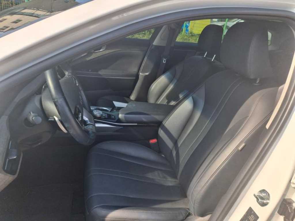 KIA K8 - Vista 6
