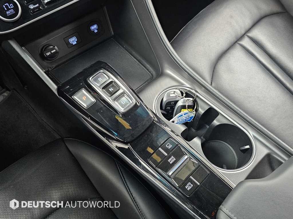HYUNDAI Sonata - Vista 9