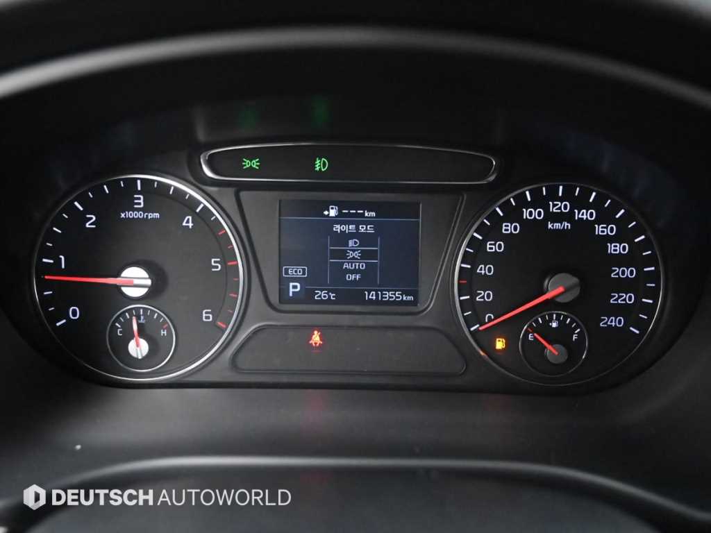 KIA Sorento - Vista 8