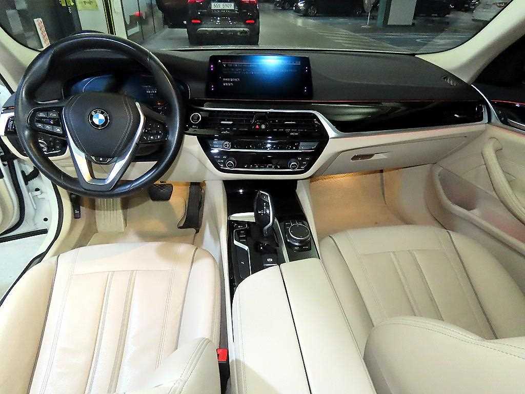 BMW 5 Series - Vista 10
