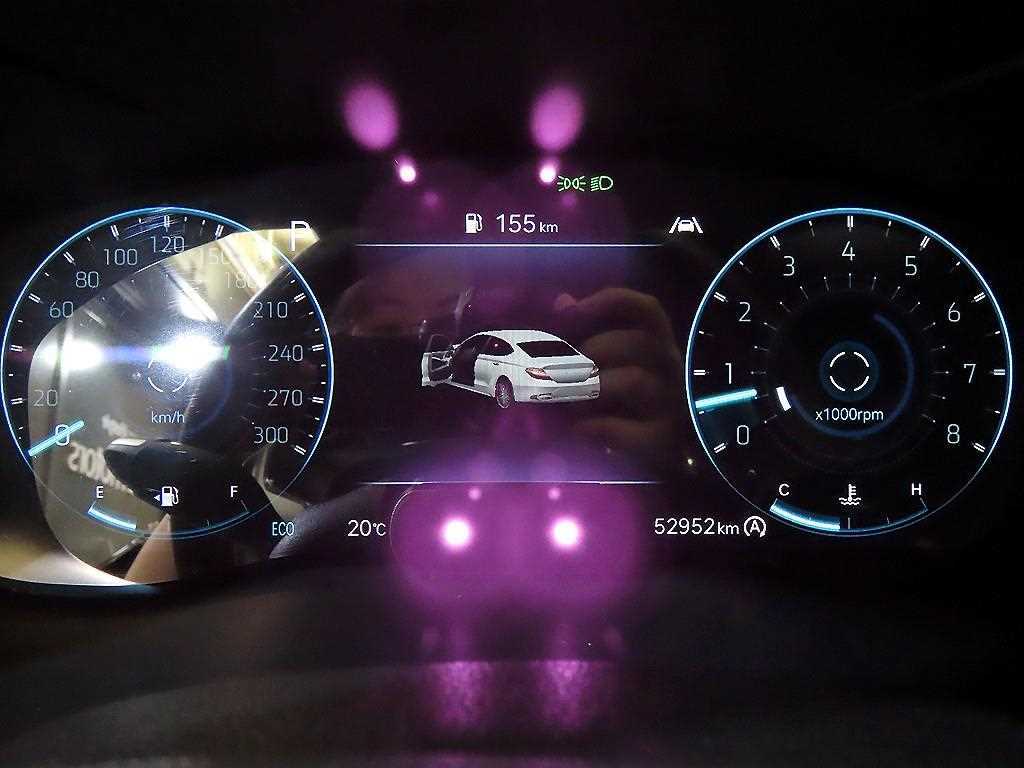 Genesis G70 - Vista 9