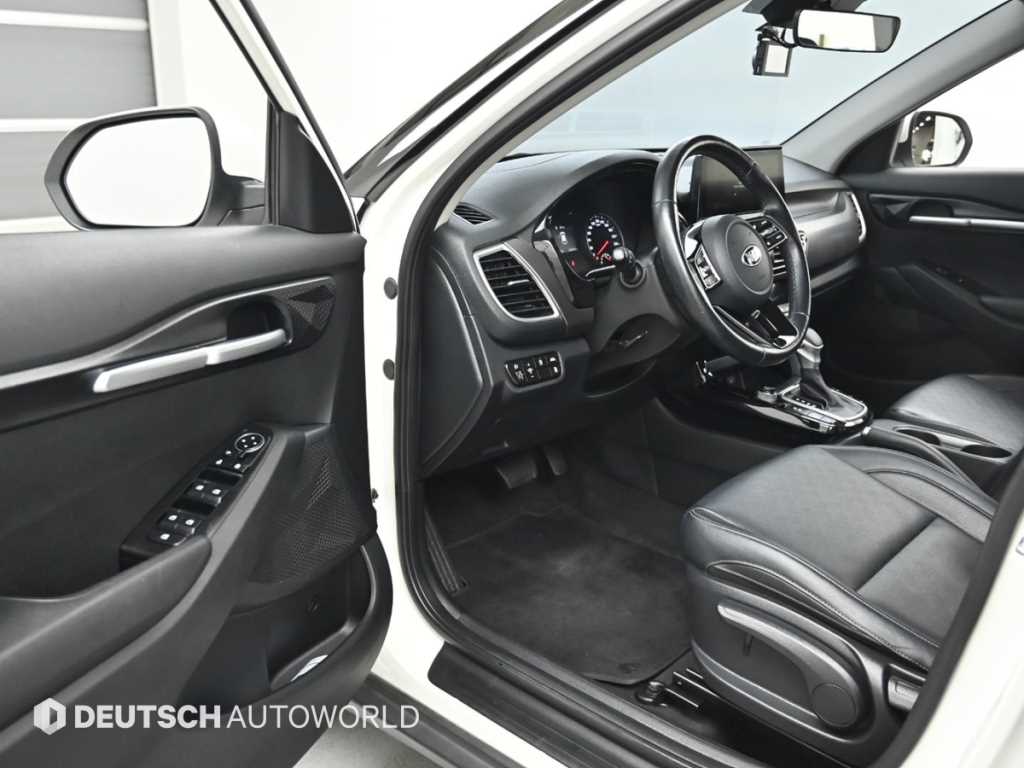 KIA Seltos - Vista 11