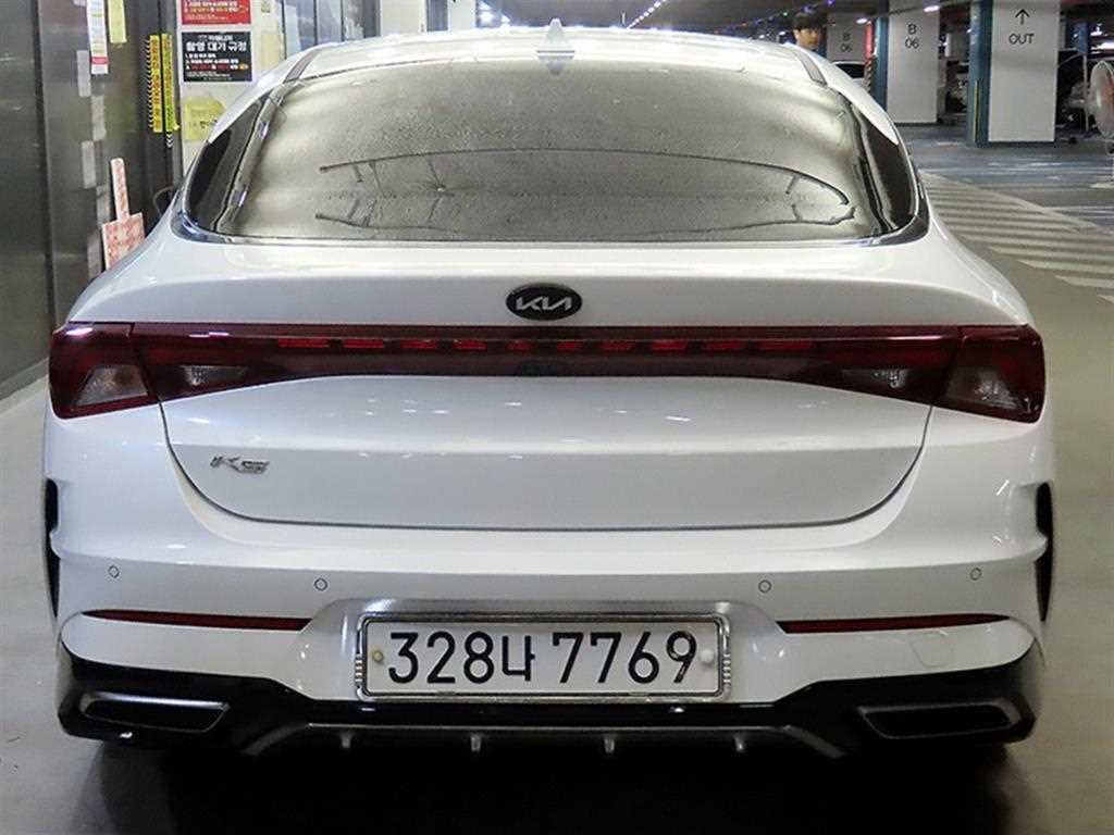 KIA K5 - Vista 5