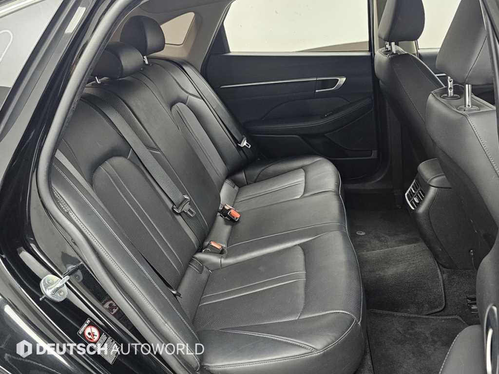 HYUNDAI Sonata - Vista 12