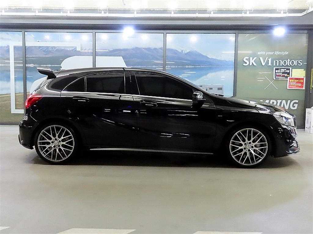 Mercedes Benz A Class - Vista 3