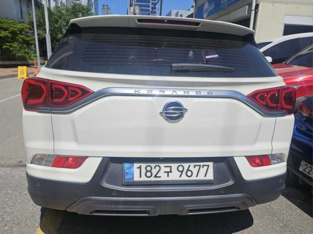 Ssangyong Korando - Vista 6