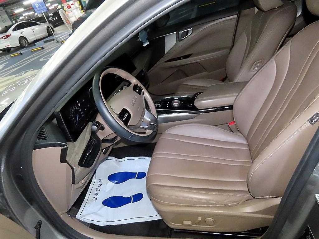 KIA K8 - Vista 6