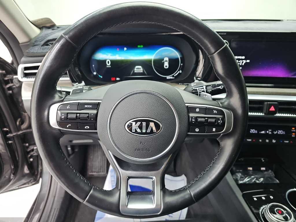 KIA K5 - Vista 9
