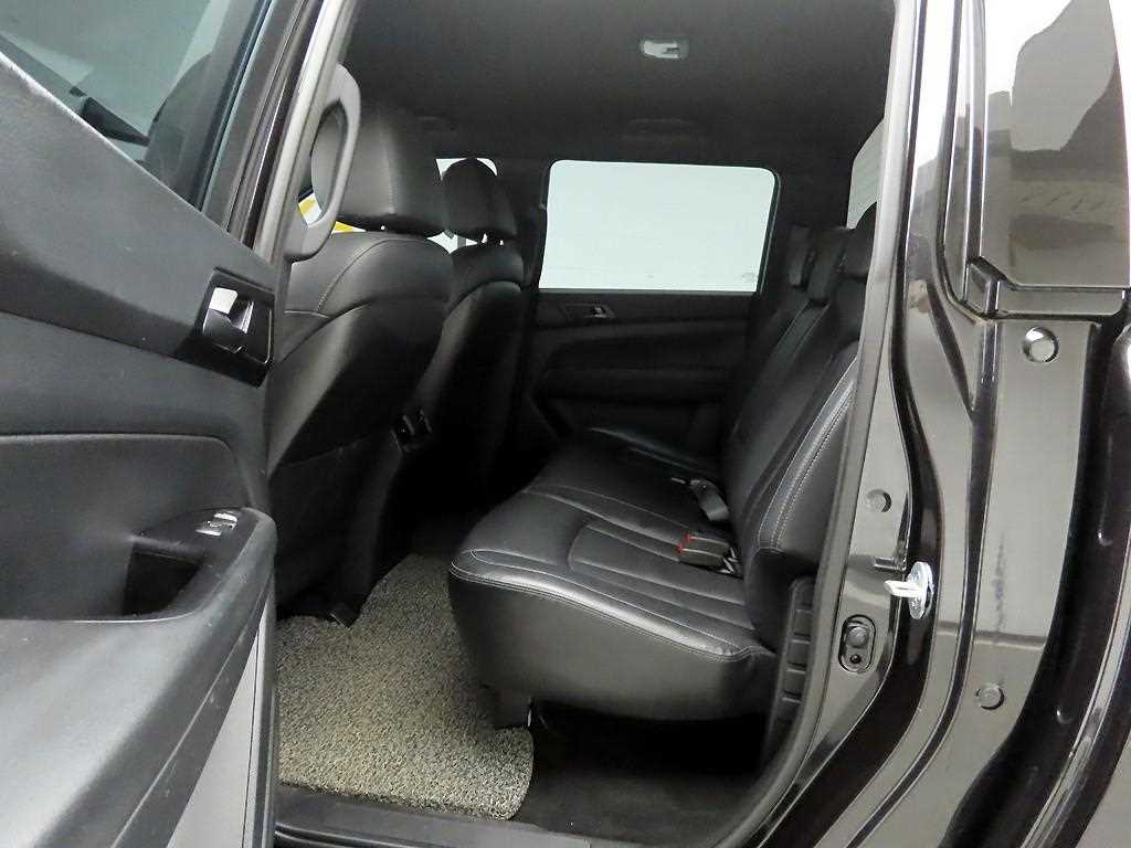 Ssangyong Rexton 2020 Negro - Importación desde Corea - HF Imports Iquique - Foto 13