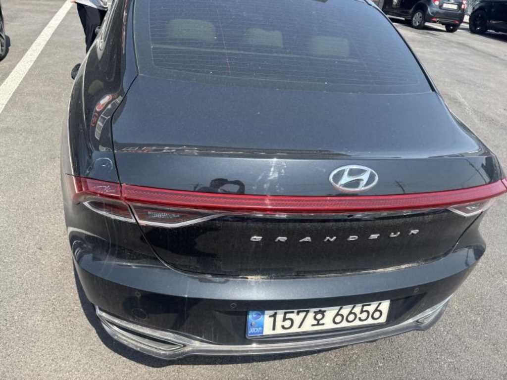 HYUNDAI Grandeur - Vista 2