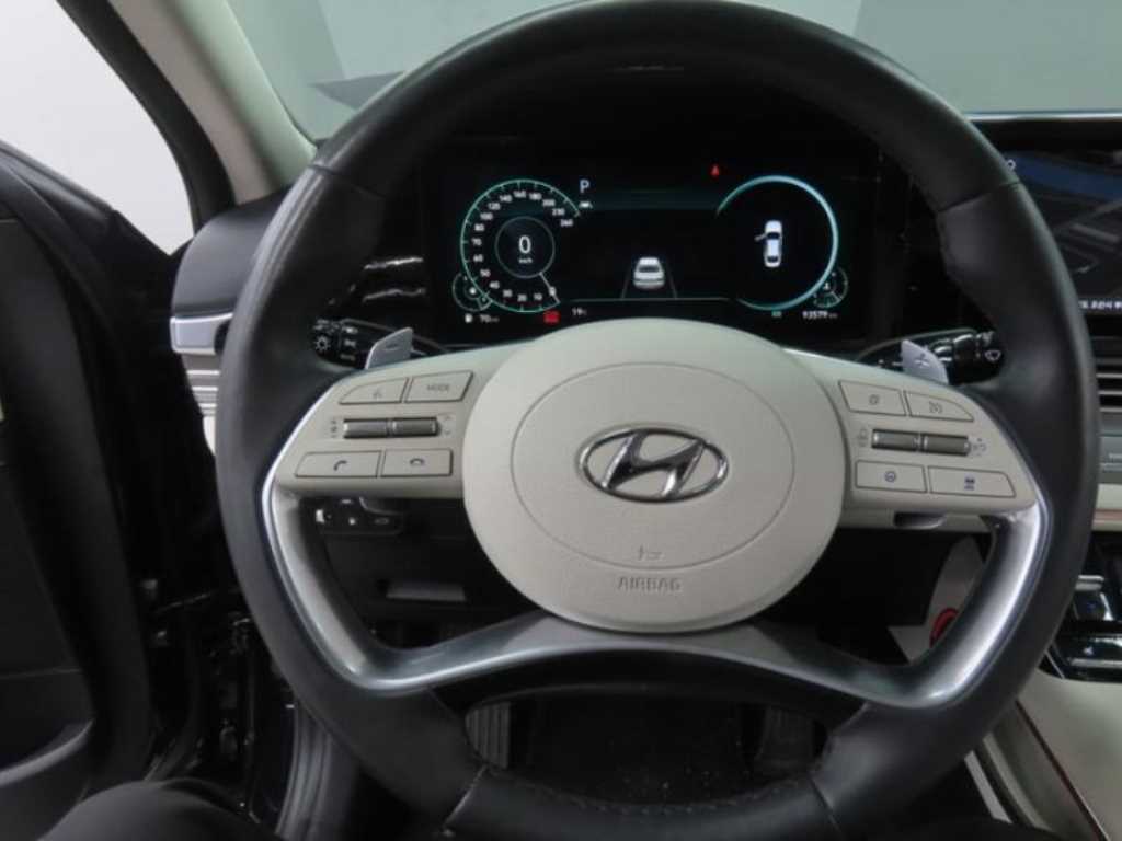 HYUNDAI Grandeur - Vista 7