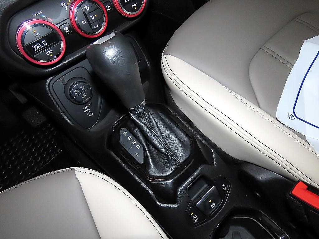 Jeep Renegade - Vista 12