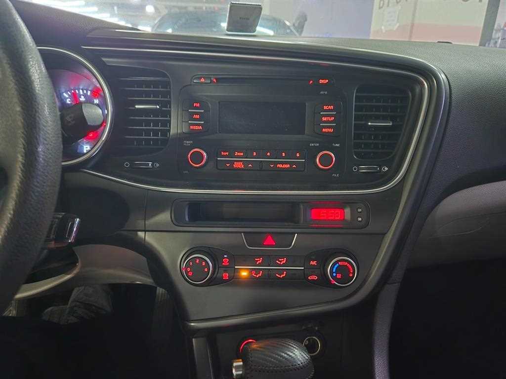 KIA K5 - Vista 8