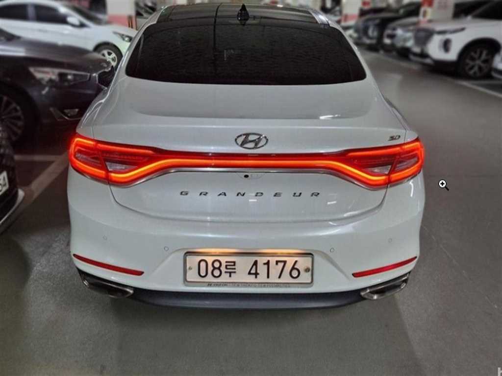 HYUNDAI Grandeur - Vista 4