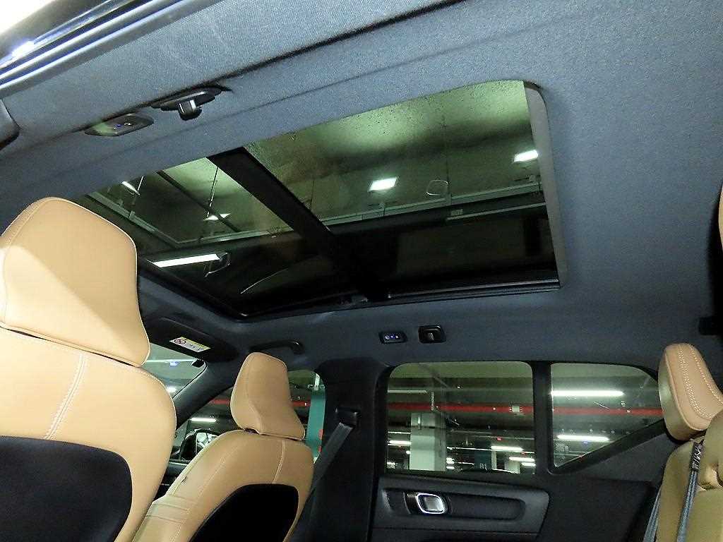 Volvo XC40 2021 Negro - Importación desde Corea - HF Imports Iquique - Foto 15