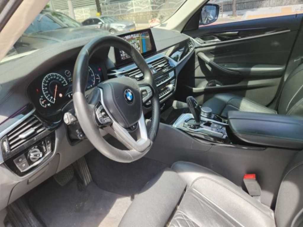 BMW 5 Series - Vista 11