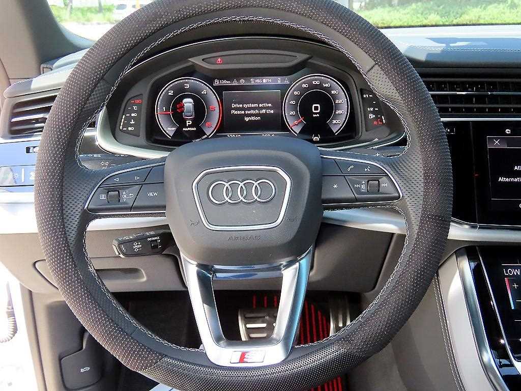 Audi Q8 - Vista 8