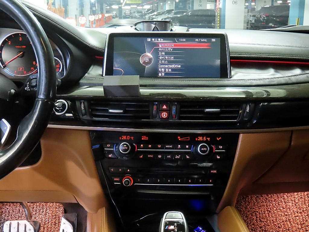 BMW X6 - Vista 11