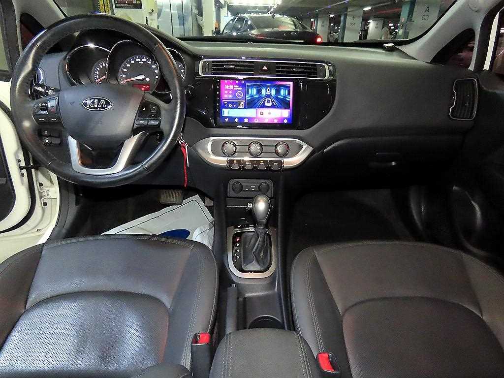 KIA Pride - Vista 10