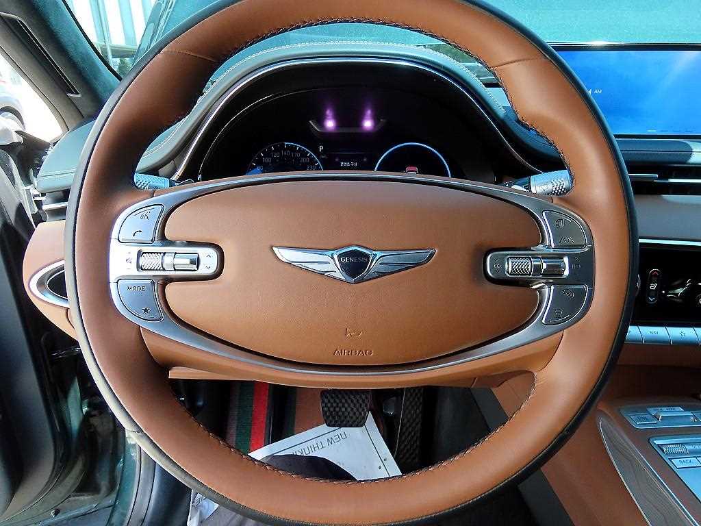 Genesis GV70 - Vista 8