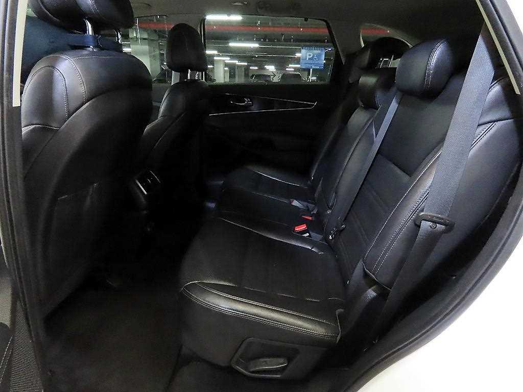 KIA Sorento - Vista 7