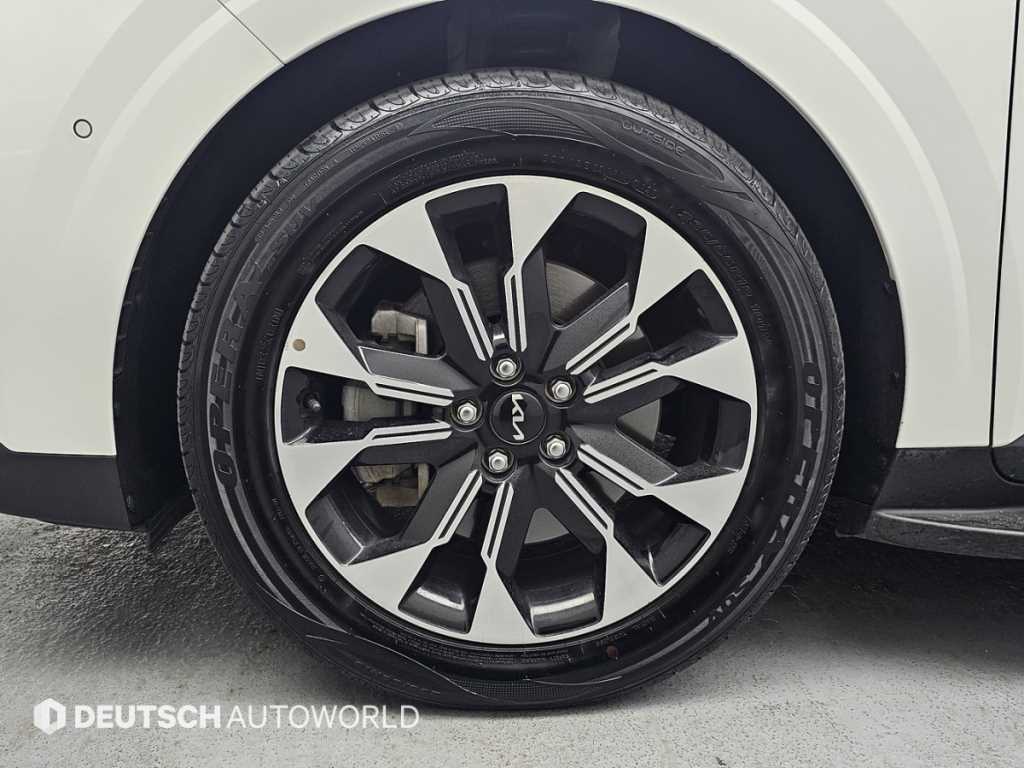 KIA Carnival - Vista 5