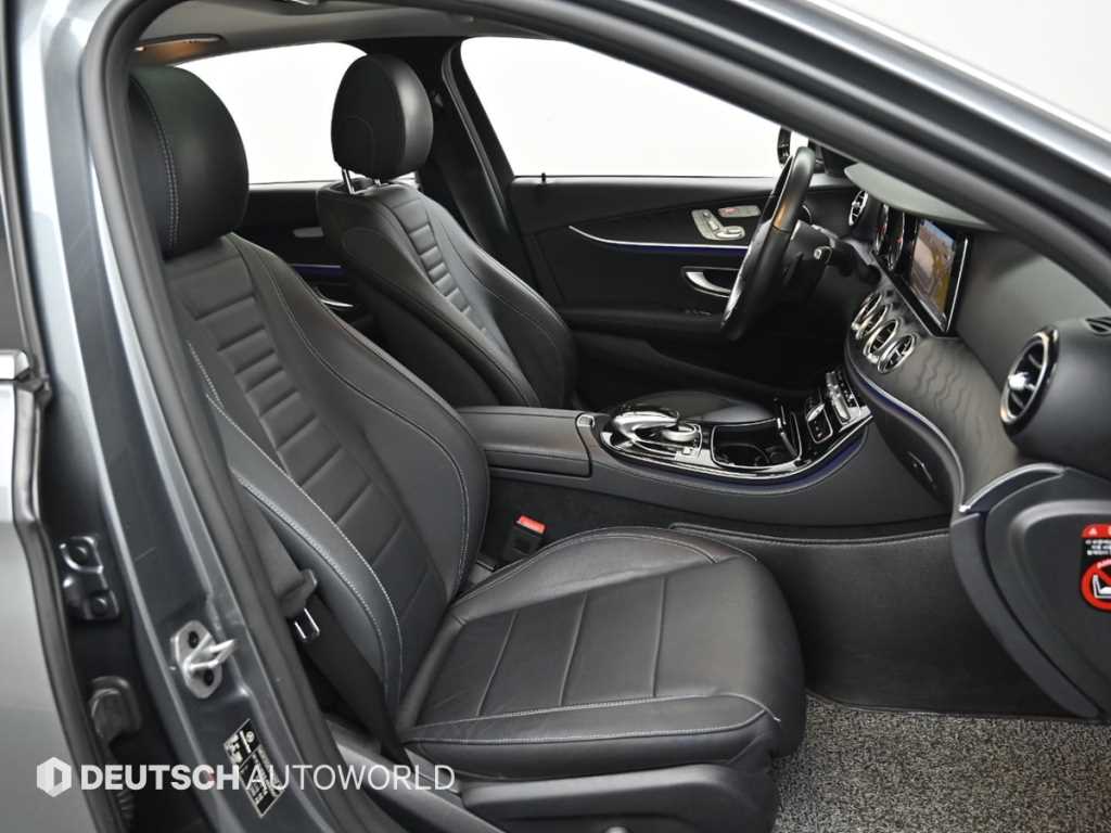 Mercedes Benz E class - Vista 10