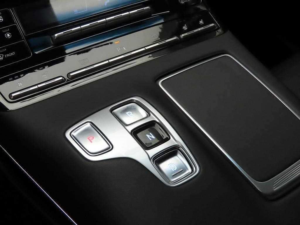 HYUNDAI Grandeur - Vista 10