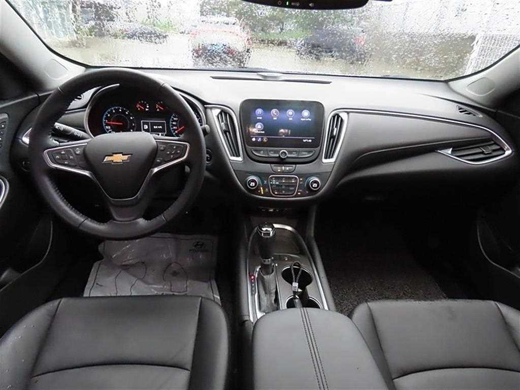 Chevrolet Malibu - Vista 8