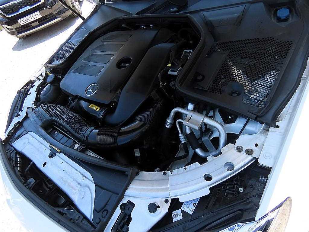 Mercedes Benz C Class 2021 Blanco - Importación desde Corea - HF Imports Iquique - Foto 19