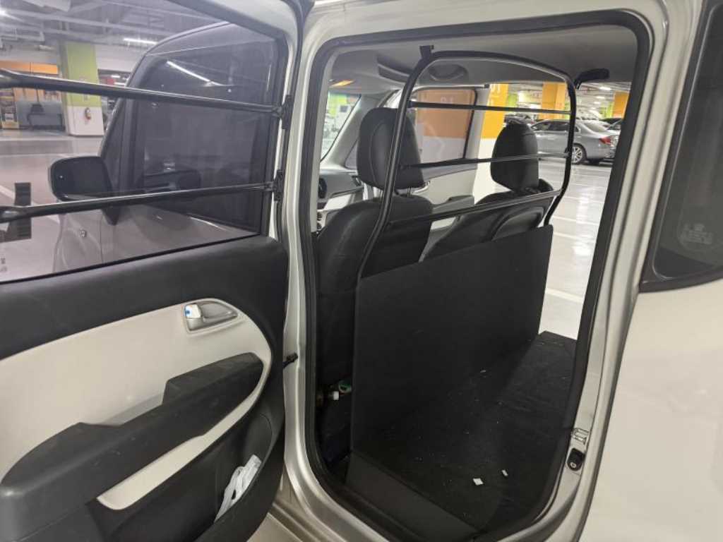 KIA Ray - Vista 5