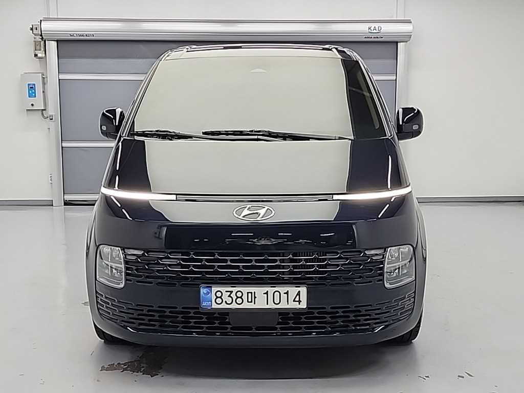 HYUNDAI Staria - Vista 2