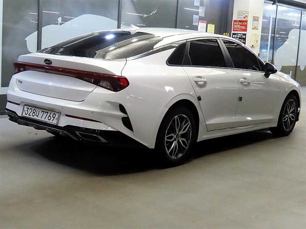 KIA K5 - Vista 4