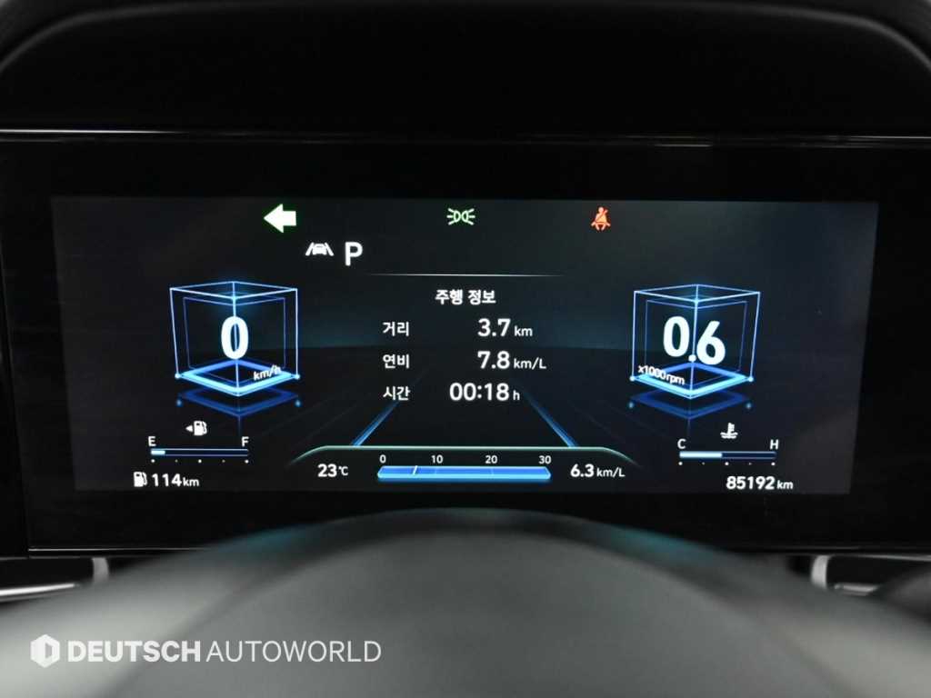 HYUNDAI Avante - Vista 8