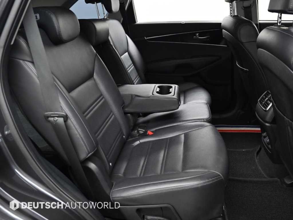 KIA Sorento - Vista 12