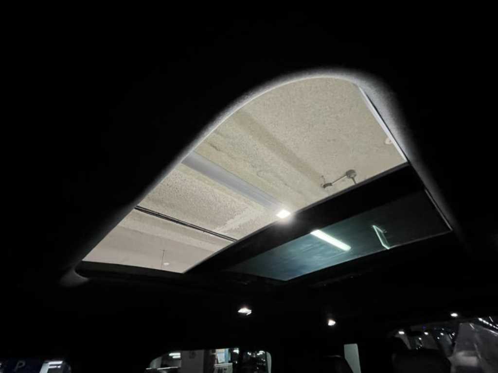 Land Rover Defender - Vista 9