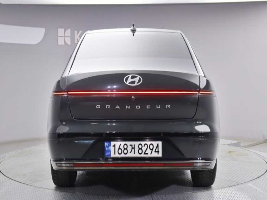 HYUNDAI Grandeur - Vista 4
