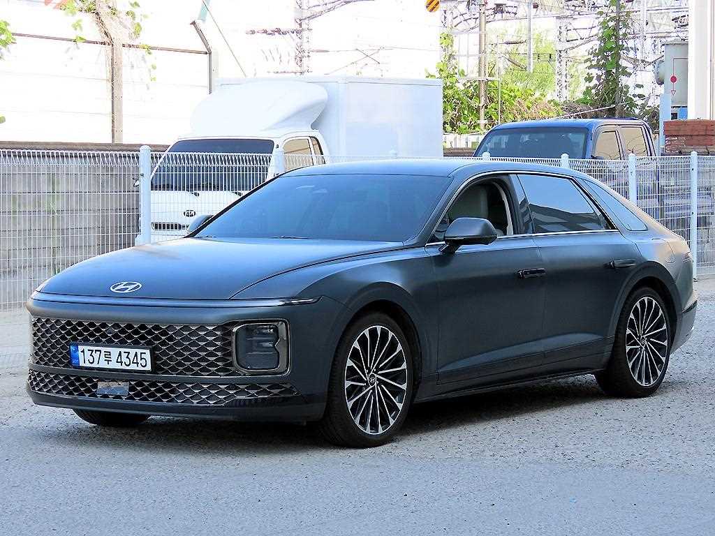 HYUNDAI Grandeur - Vista 3