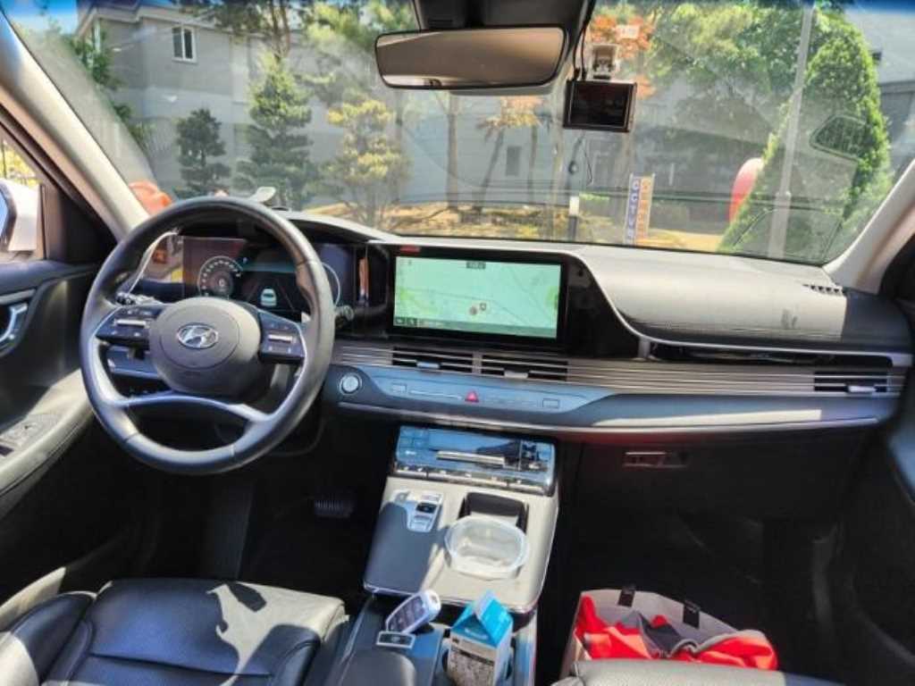 HYUNDAI Grandeur - Vista 5
