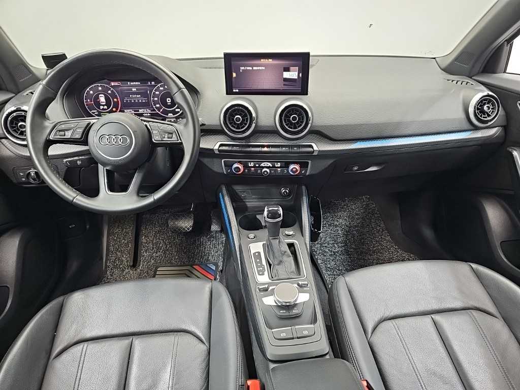Audi Q2 - Vista 7