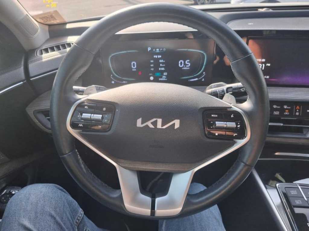 KIA K8 - Vista 8
