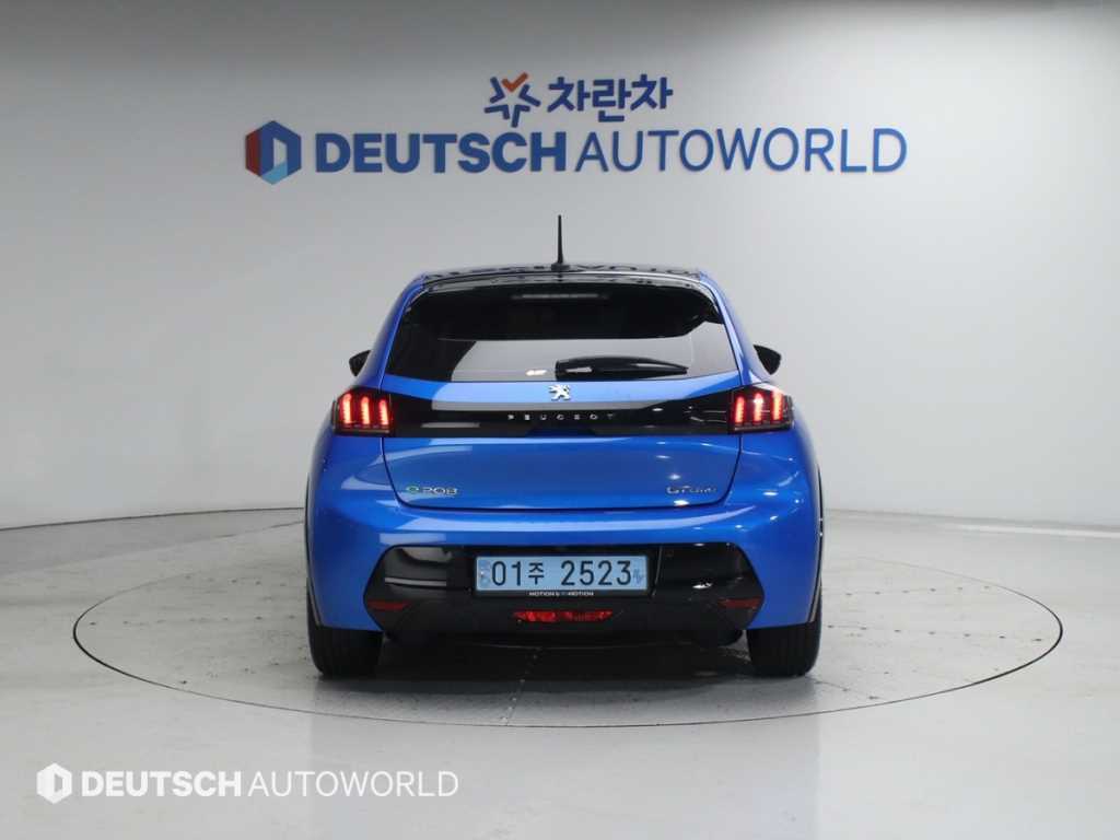 Peugeot 208 - Vista 4