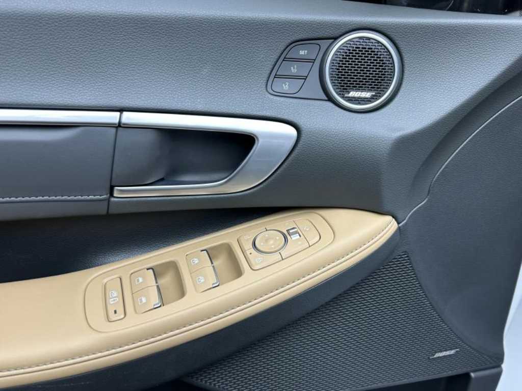 HYUNDAI Sonata - Vista 12